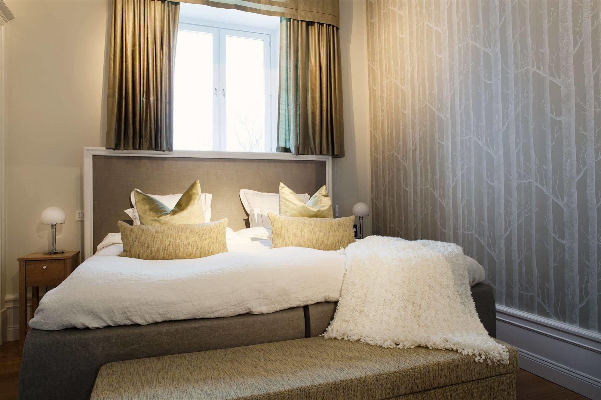 Hotel Villa Anna อุปซอลา ภายนอก รูปภาพ